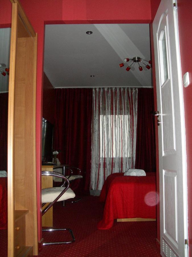 Bed and Breakfast Kardamon Żary Zimmer foto